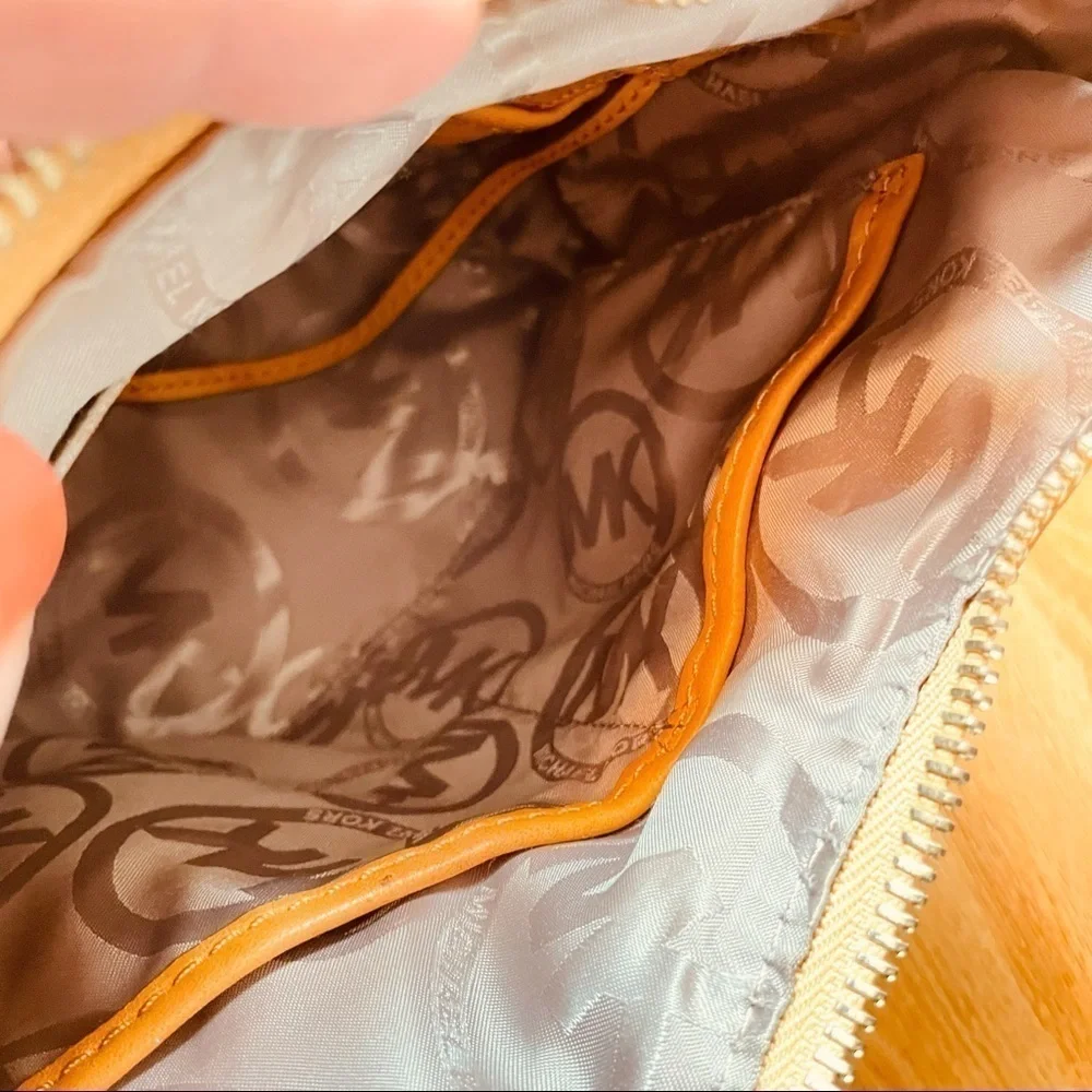 Michael Kors purse leather caramel shoulder bag super funky festival hip - Picture 13 of 16